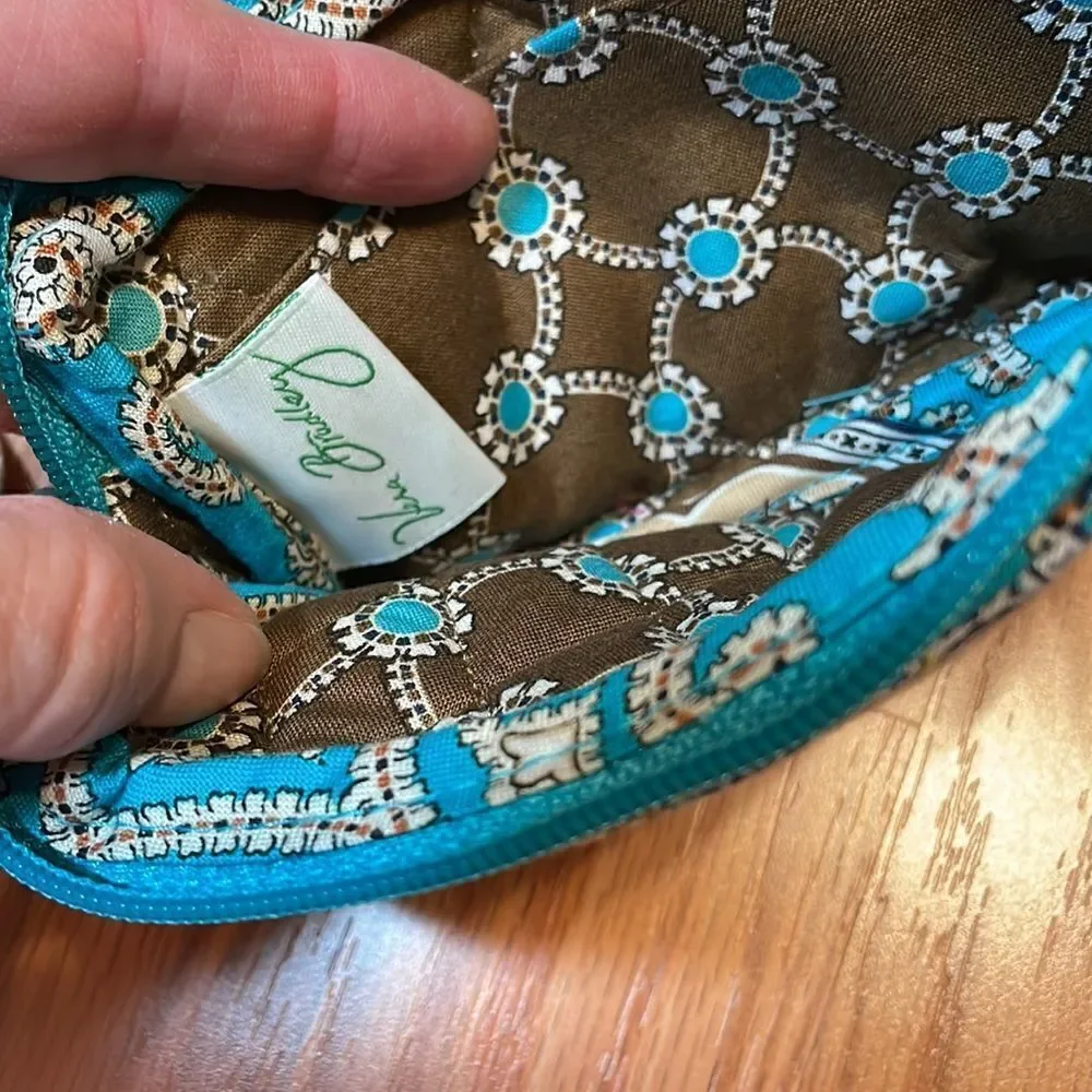 Vera Bradley good 4”